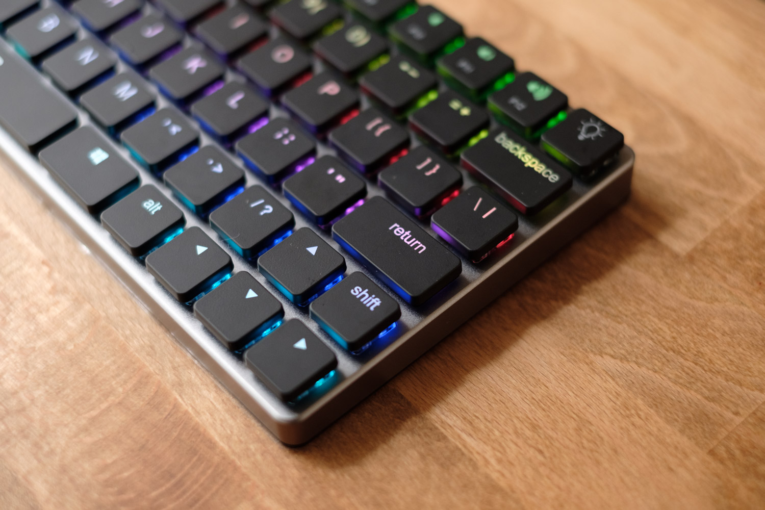 薄型メカニカルキーボードTaptekが届きました。数日使ってみた感想