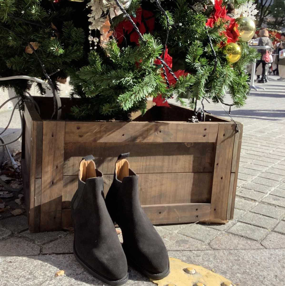 クロケット＆ジョーンズのスエードチェルシーブーツ | Trading Post