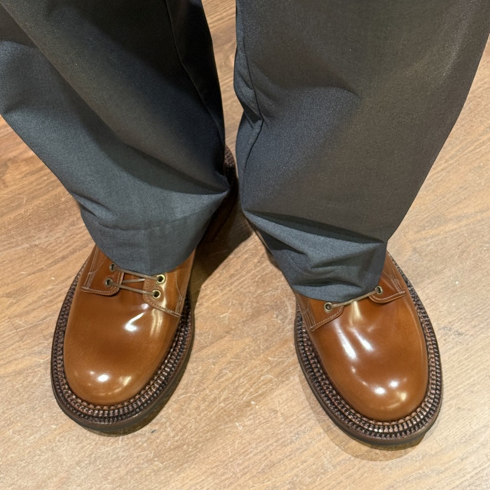 グレンソンのトリプルウェルトコレクションからプレーントウのDERMOTの