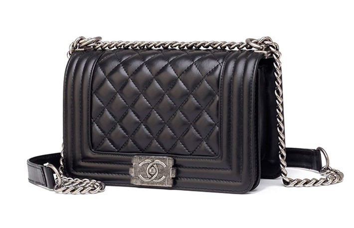シャネル チェーンショルダーバッグ ボーイシャネル ラムスキン