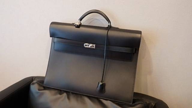 超美品 エルメス ケリーデペッシュ38 BOXカーフ黒 SV金具 高価買取