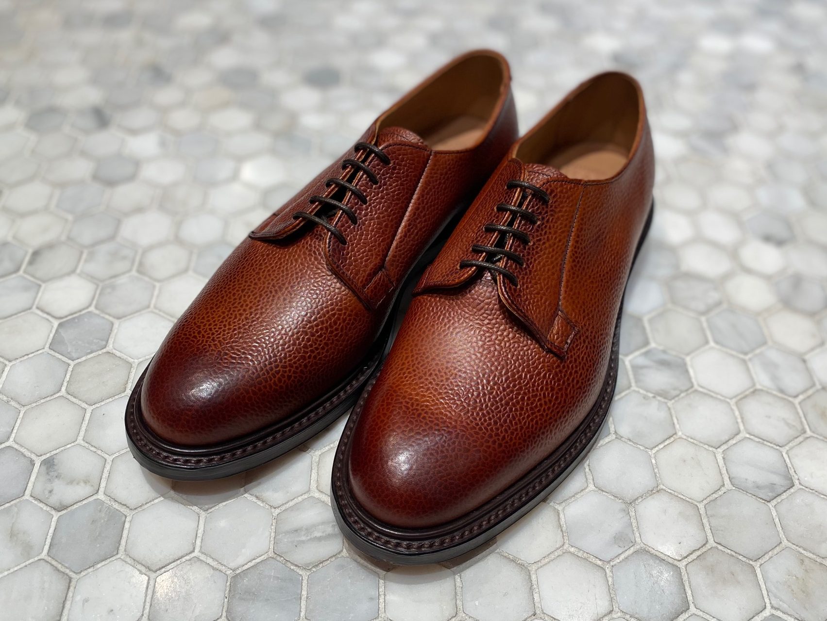 ケンゴン！？ジョセフ チーニーとのコラボシューズ入荷！｜Drake's銀座