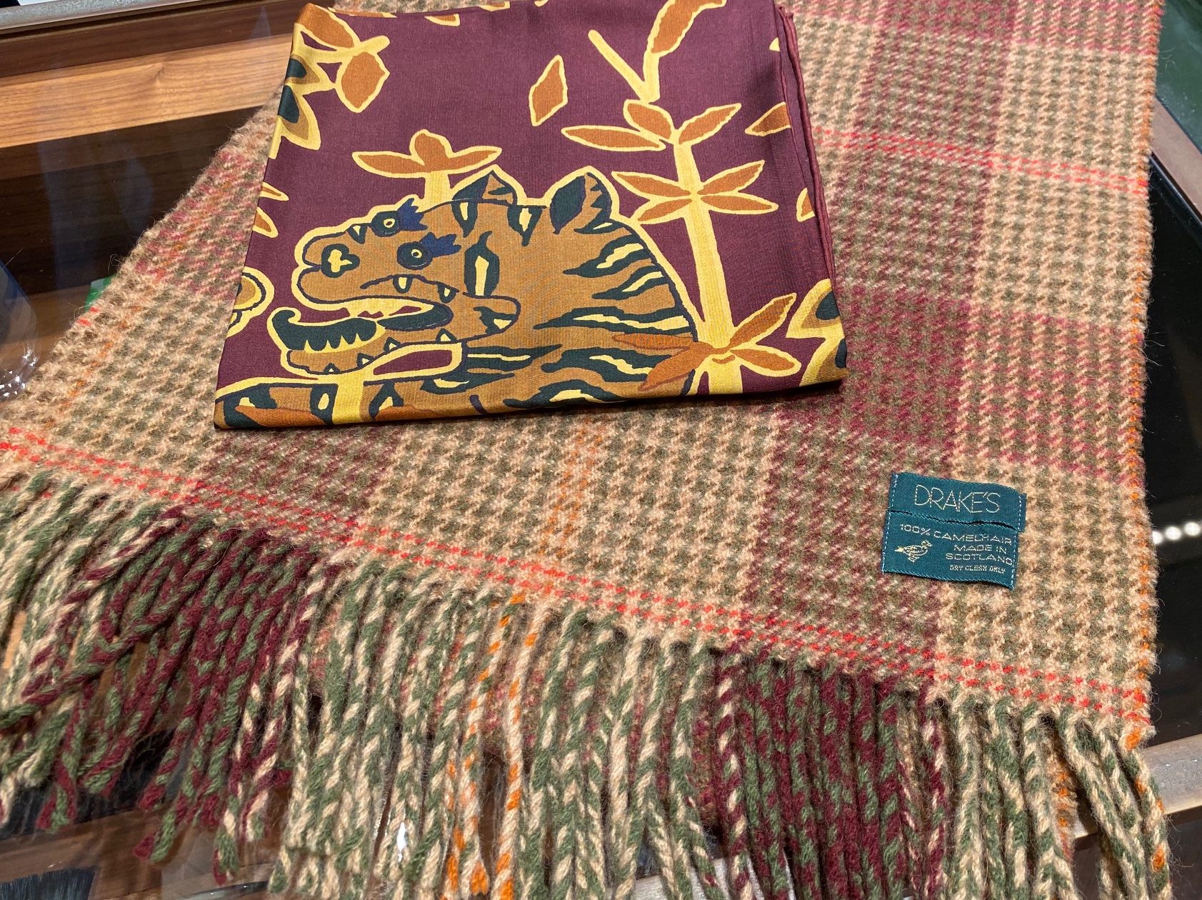 今は無きモノ作りを知る。ドレイクスのアーカイブアイテム。｜Drake's