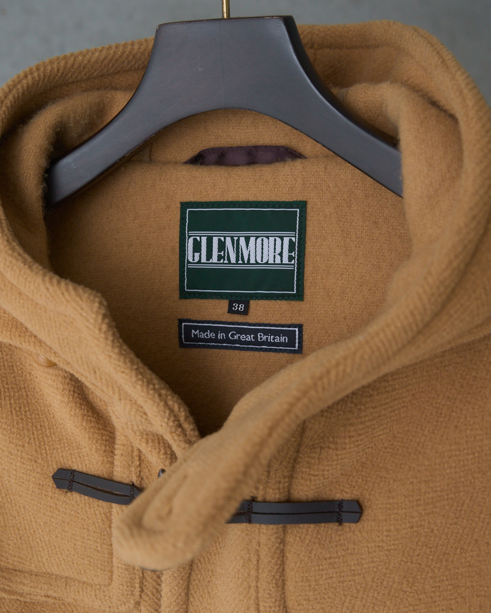 90年代“幻のブランド”が復刻！高級感溢れる英国製ダッフルコート