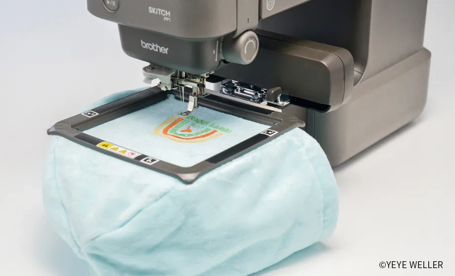 刺しゅう専用機「SKiTCH PP1」 | ブラザー