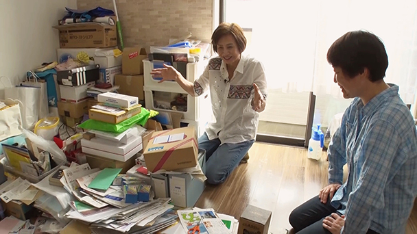 趣味だらけ！記念品だらけ！50歳で学ぶ初めてのお掃除 | ウチ、“断捨