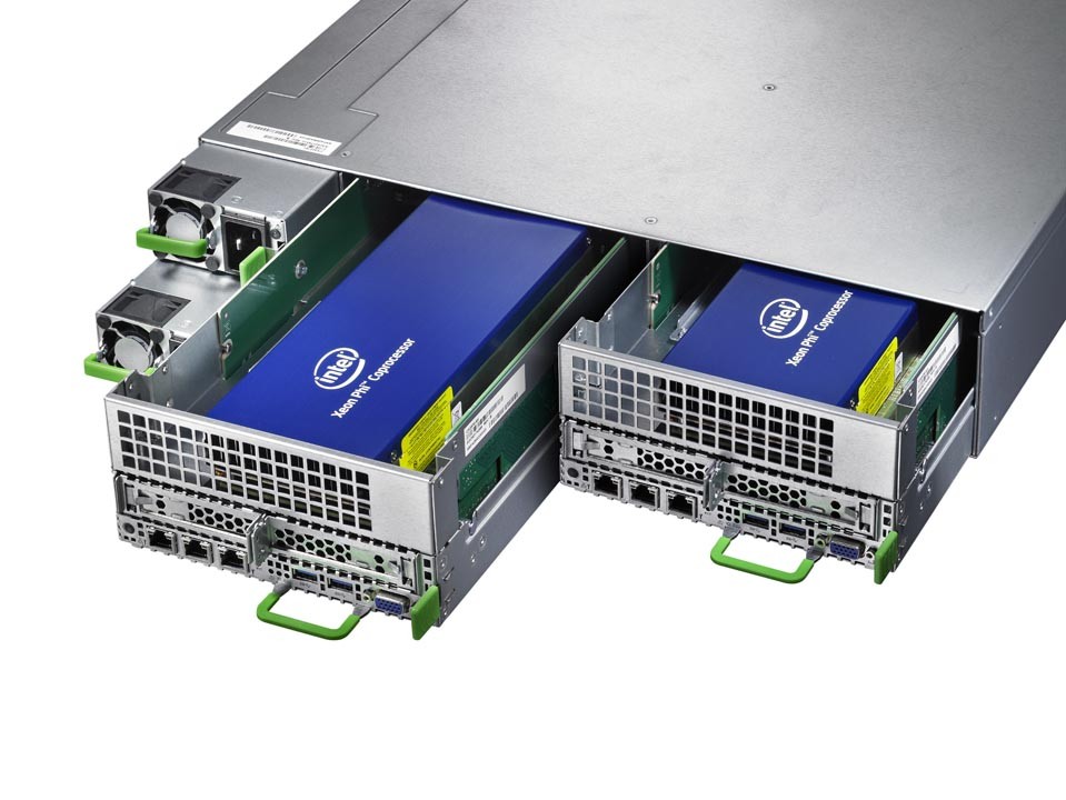 Fujitsu PRIMERGY CX400 M1 Scale-Out Server - Business Systems