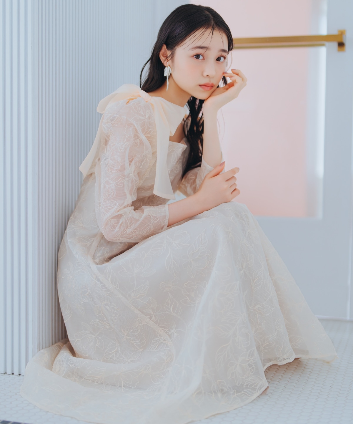 フラワー刺繍肩リボンドレス