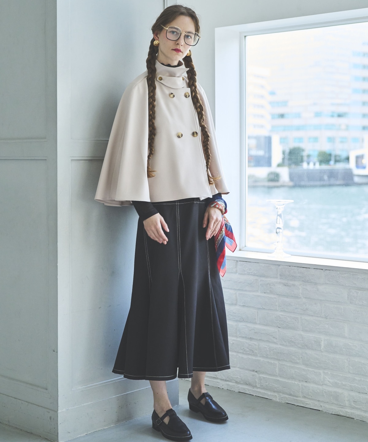 ショートケープコート