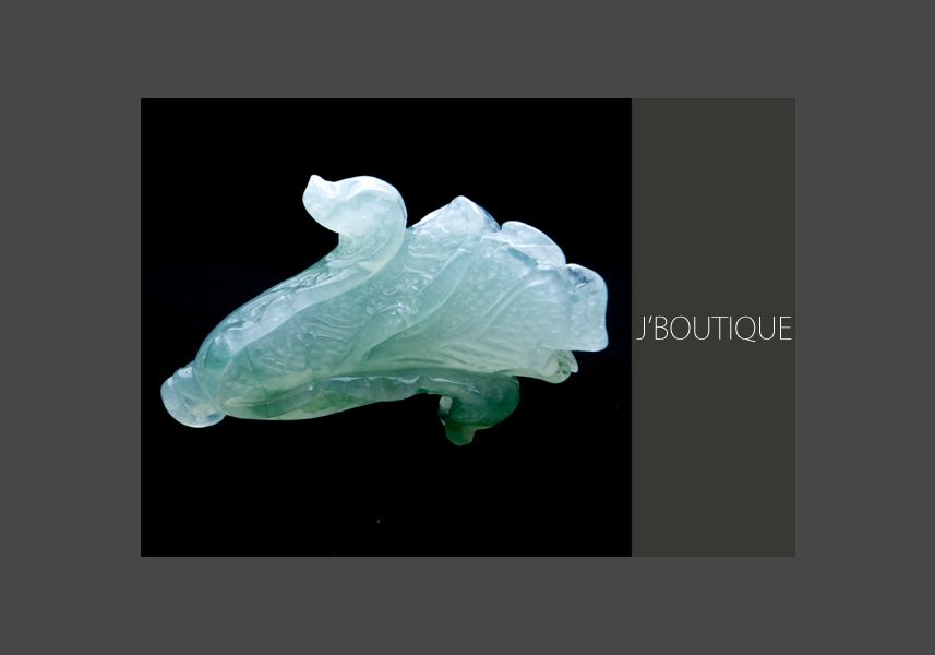 ミャンマー産天然無処理翡翠 白菜 ペンダント 薄緑