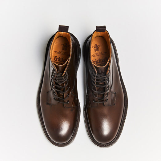 ブーツ | M5635 BURFORD / ESPRESSO BURNISHED (DAINITE SOLE) - Tricker's