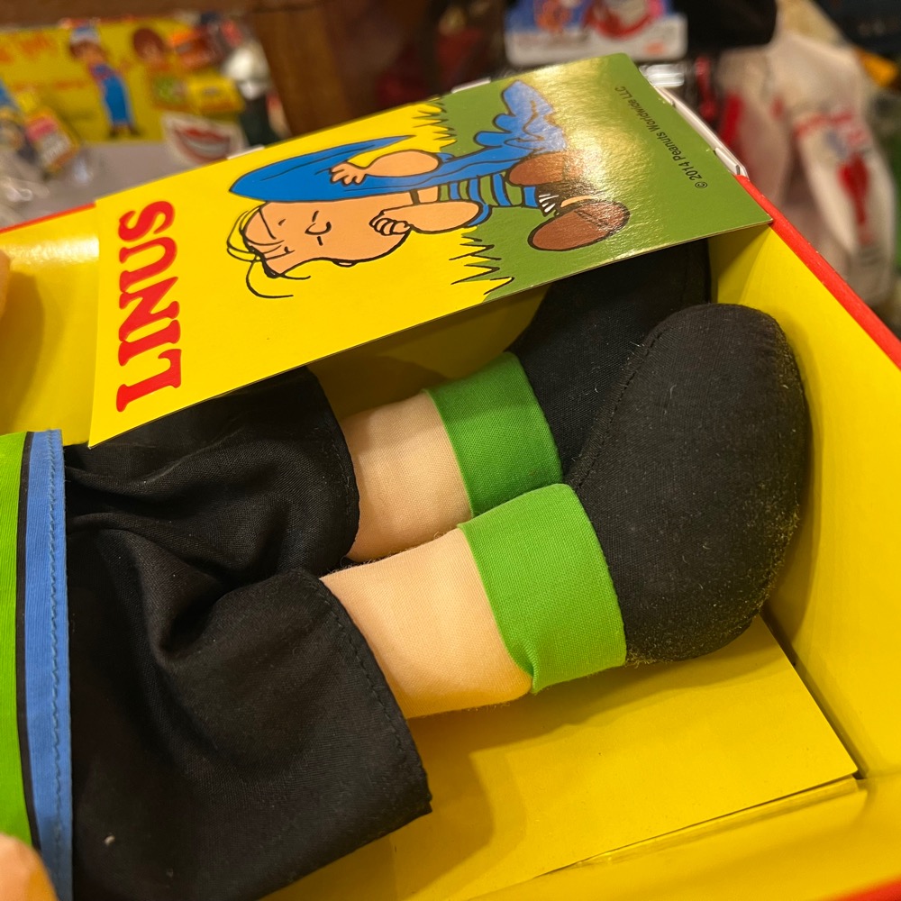 PEANUTS LINUS 2D Plush Cushion ピーナッツ ライナス 2D プラッシュ