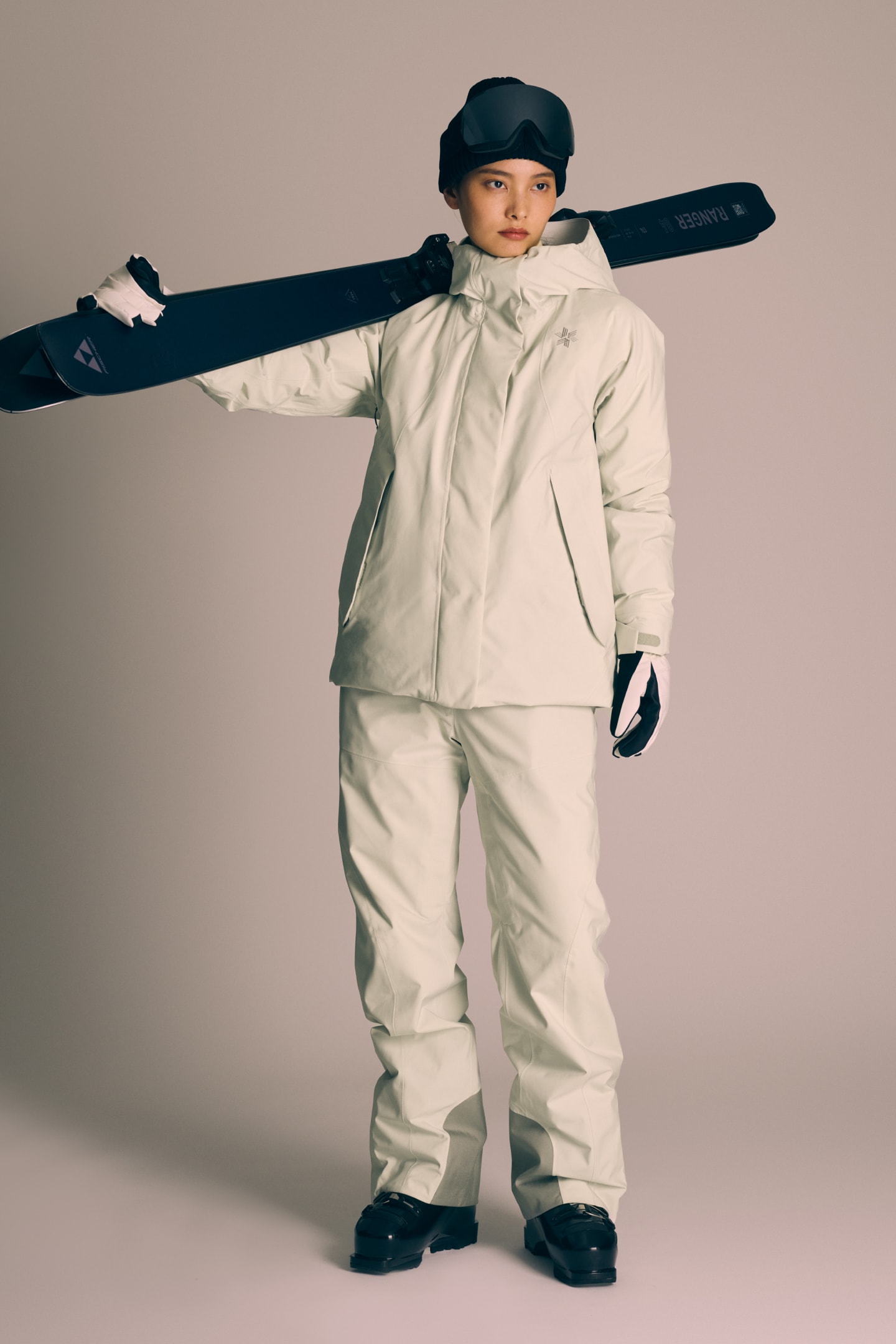 Goldwin GORE-TEX スキーウェア 女性M GW11351P 2024-2025 スキー