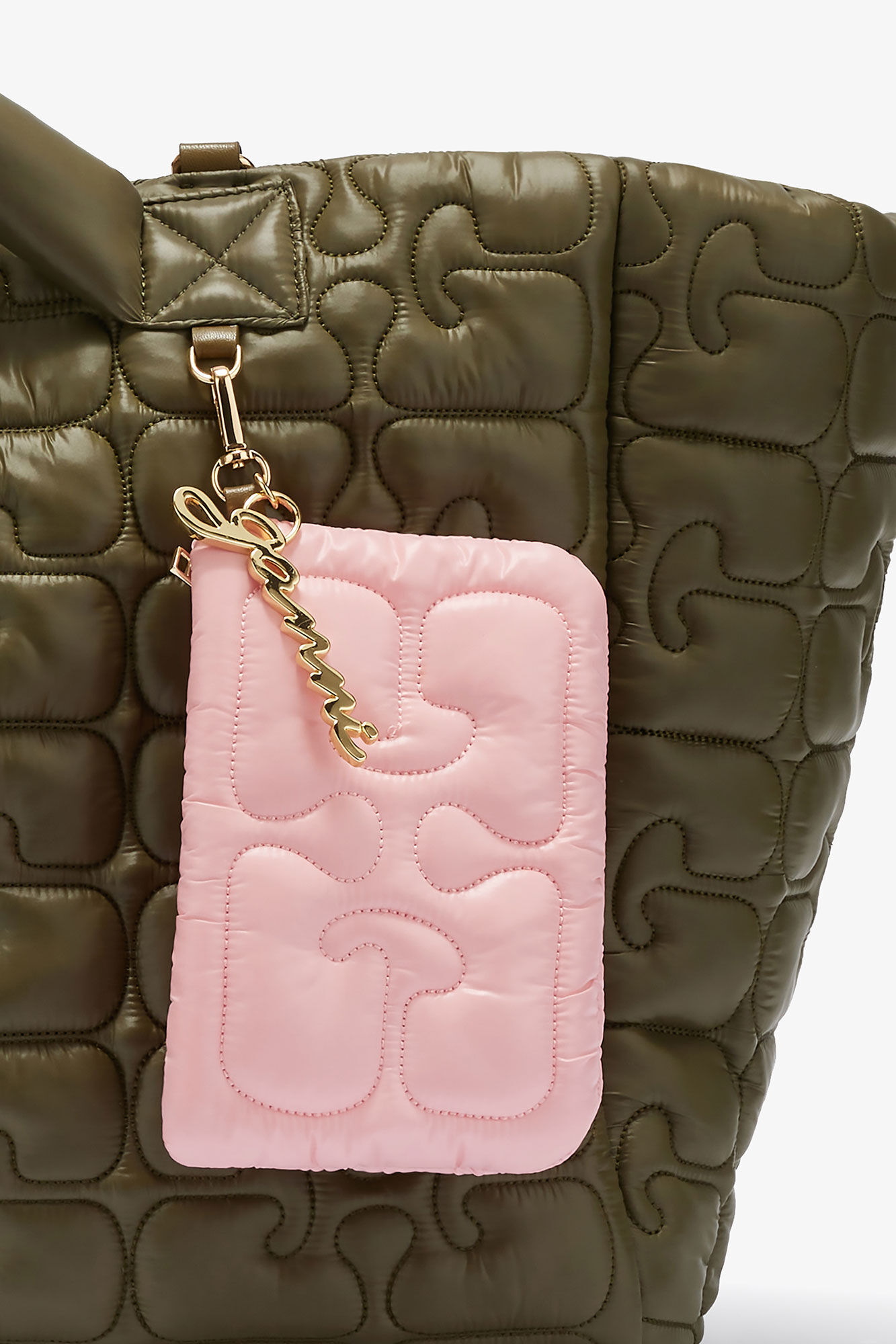 Quilted Re-Tech Pouch | GANNI KR 가니