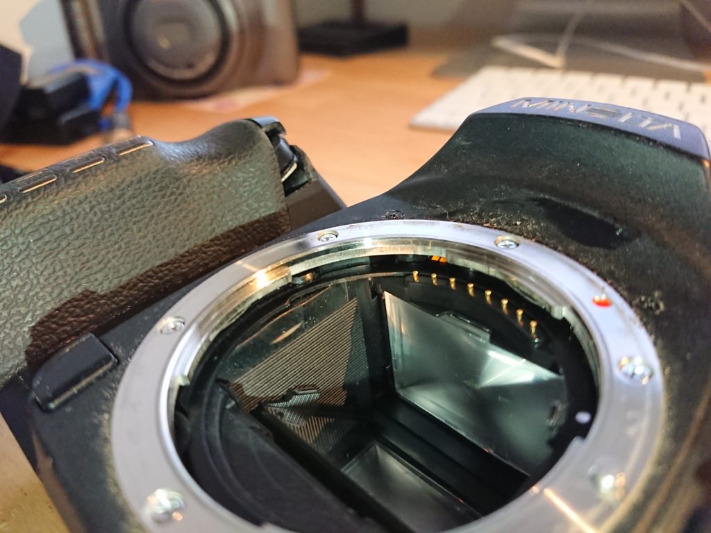 ミノルタのフィルムカメラα-7（ジャンク）を修理？応急処置しました