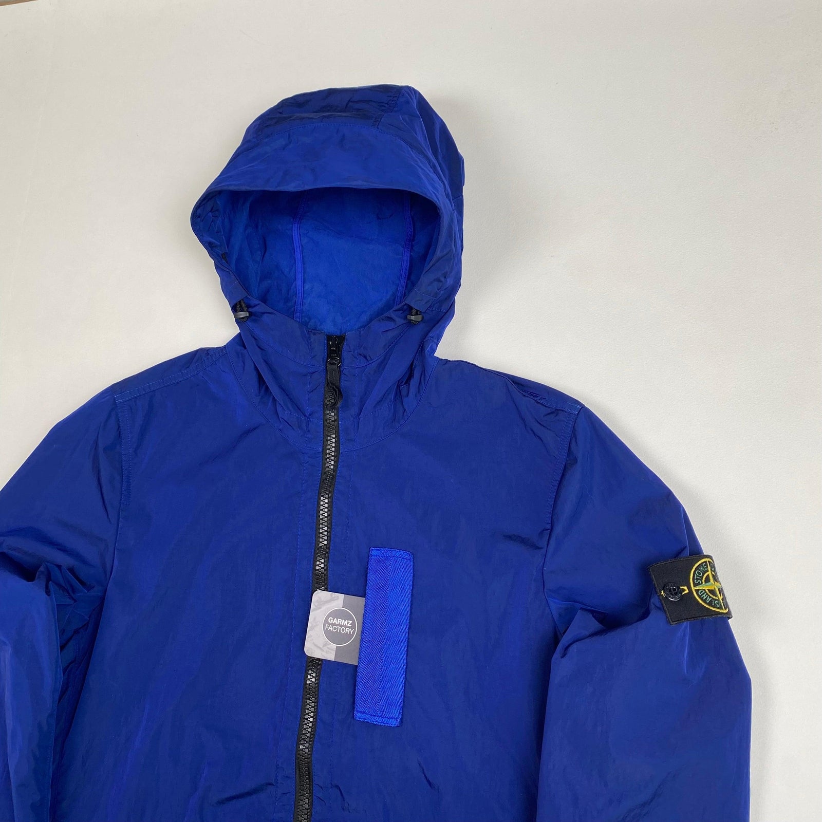 stone-island-nylon-metal-flock