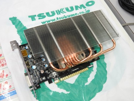 コレオシ Vol.1413】ARCTIC製VGAクーラーを使ったGIGABYTE製のファン