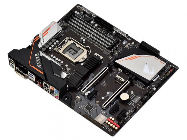 最新機能で完全武装。最強H370マザー、GIGABYTE「H370 AORUS GAMING 3
