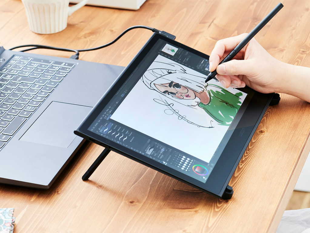 ワコム、初の有機EL採用薄型・軽量ペンタブレット「Wacom Movink 13