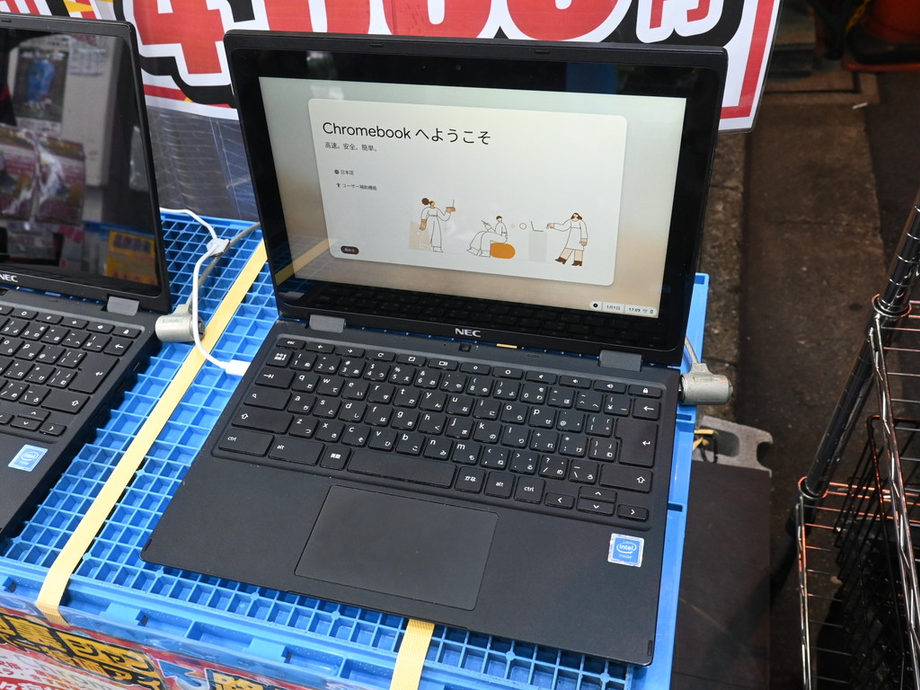 お買い得中古品情報) NEC「Chromebook Y2(PC-YAE11X21A4J2)」が税込
