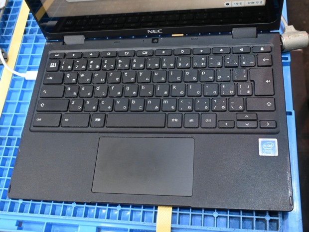 お買い得中古品情報) NEC「Chromebook Y2(PC-YAE11X21A4J2)」が税込