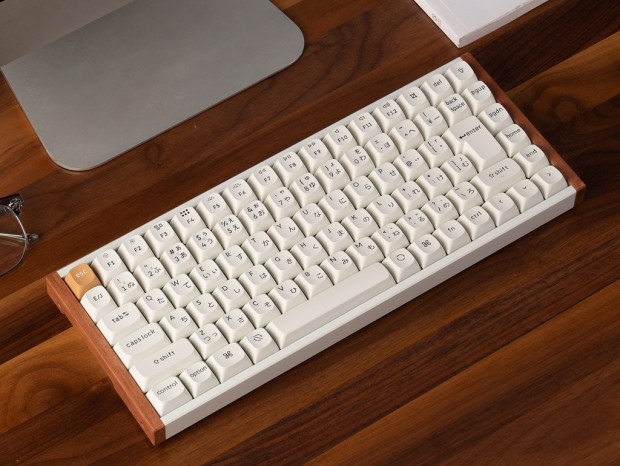 今日のお買い得) 天然木フレームと磁気スイッチを採用する「Keychron