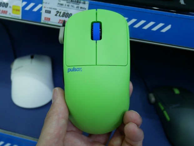 アキバ入荷情報) 重量わずか35gの超軽量ワイヤレスゲーミングマウス