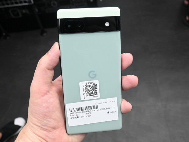 お買い得中古品情報) バッテリ問題アリの「Pixel 6a」が税込10,000円