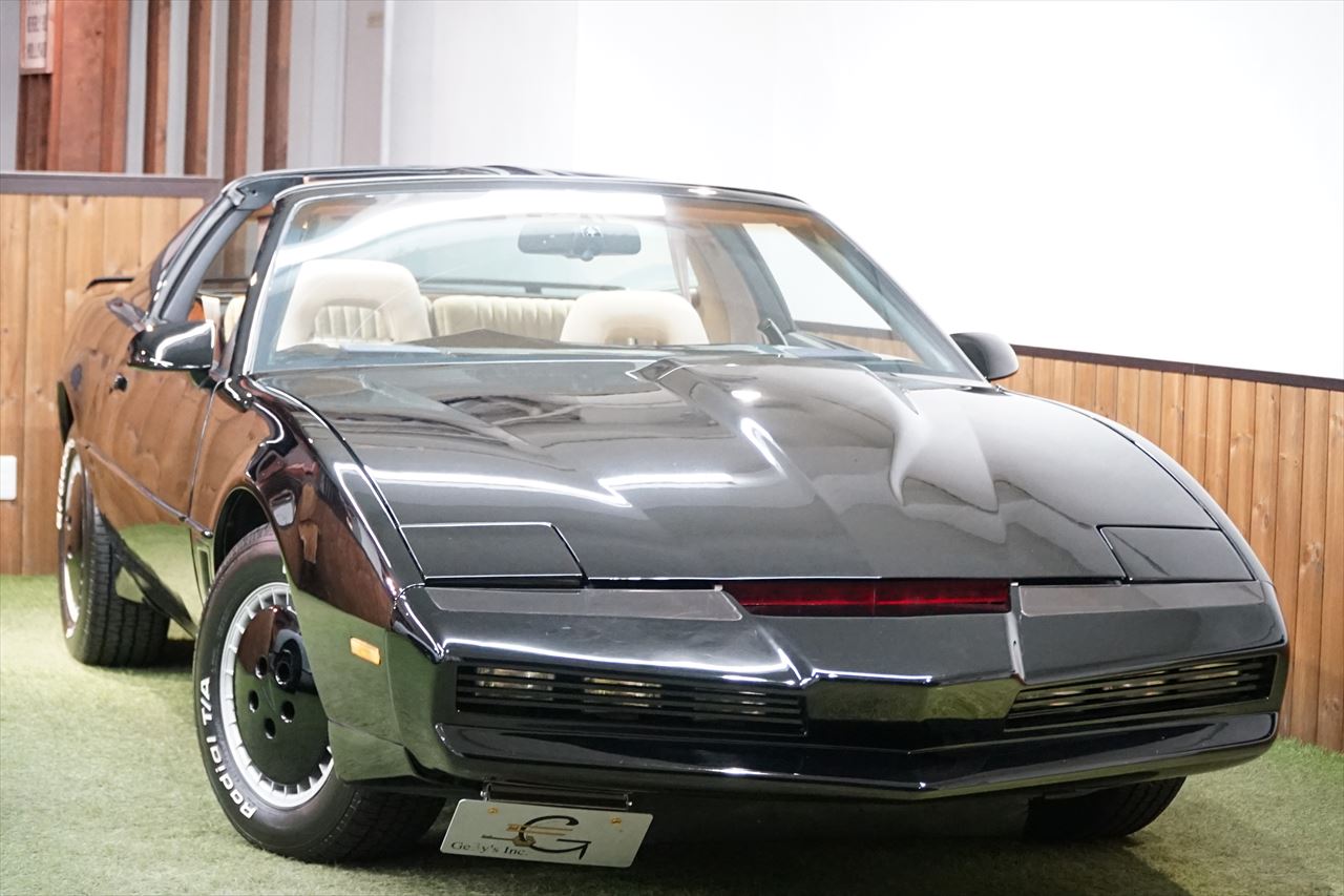 ☆入庫情報☆ 1990年モデル ポンテアック トランザム ファイヤーバード