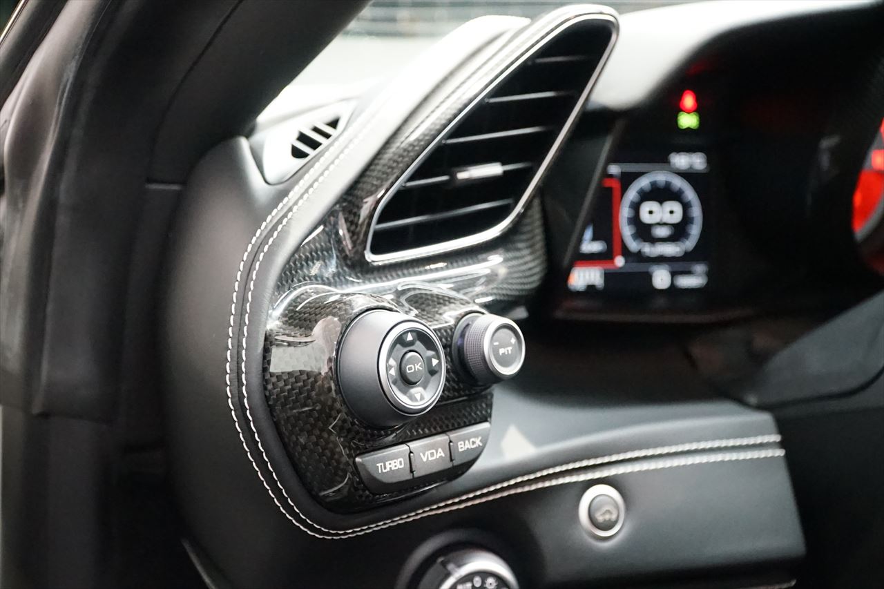 Ferrari（フェラーリ） 488GTB 純正ツートンボディ