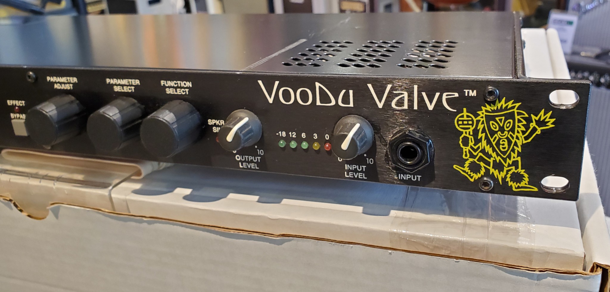 USED Rocktron Voodu Valve Witchdoctor Preamp Multi Effect w/box