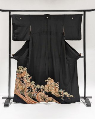 素材番号【5】［黒留袖］｜着物リメイクGeGe