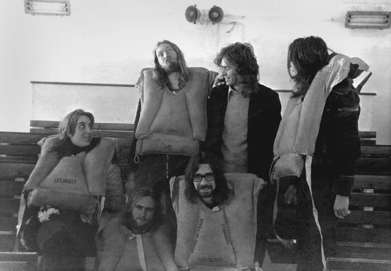 Genesis - Archive 1967-1975 (1998) - review : Genesis News Com [it]