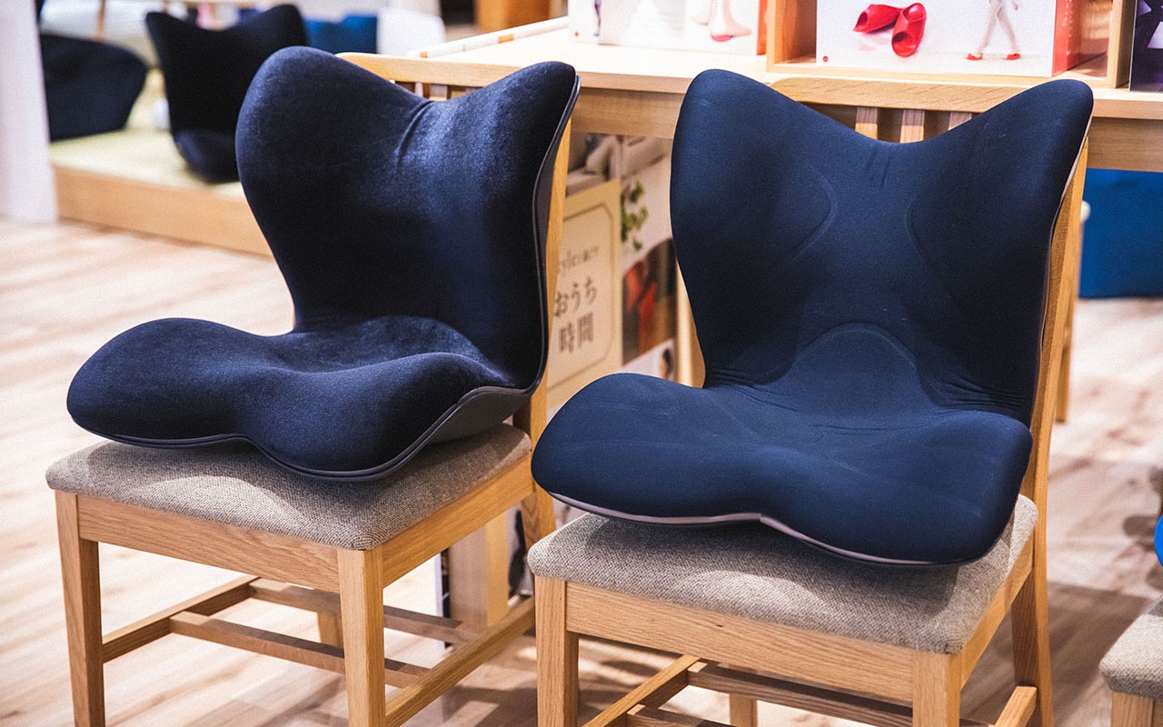 MTG 骨盤矯正クッション 黒（スタイルプレミアム） Style（スタイル