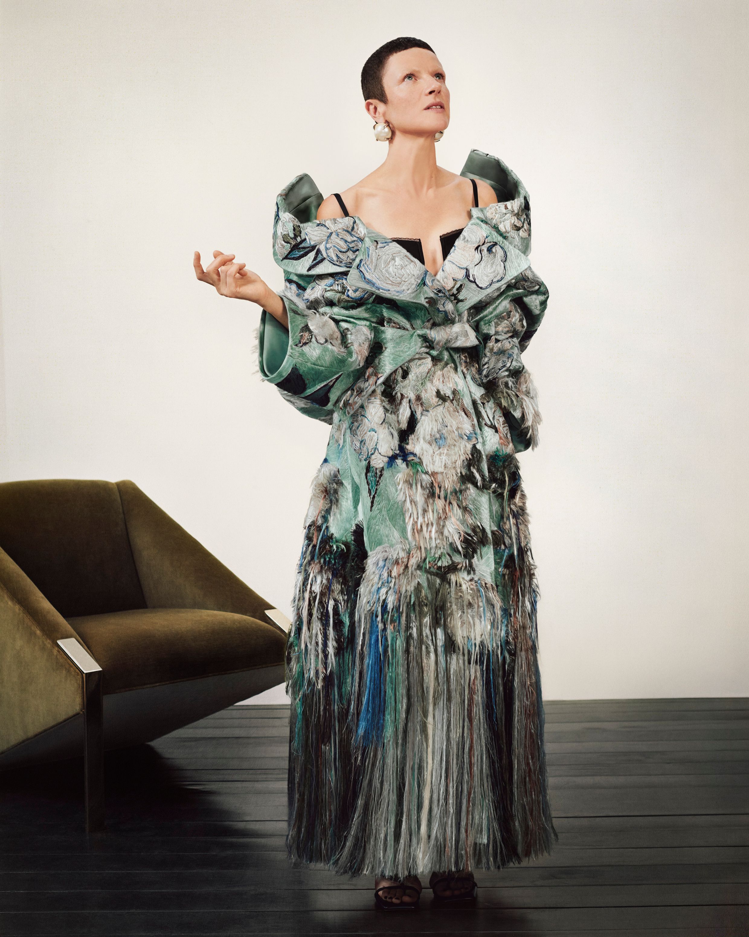 GIVENCHY Official Site : Luxury Bags, Ready-To-Wear, Shoes