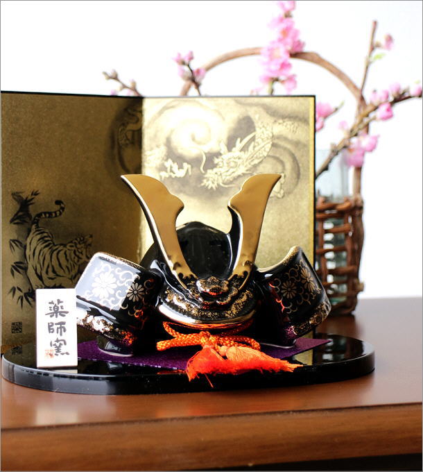 兜 兜飾り 五月人形 コンパクト 陶器 おしゃれ 置物 オブジェ こどもの