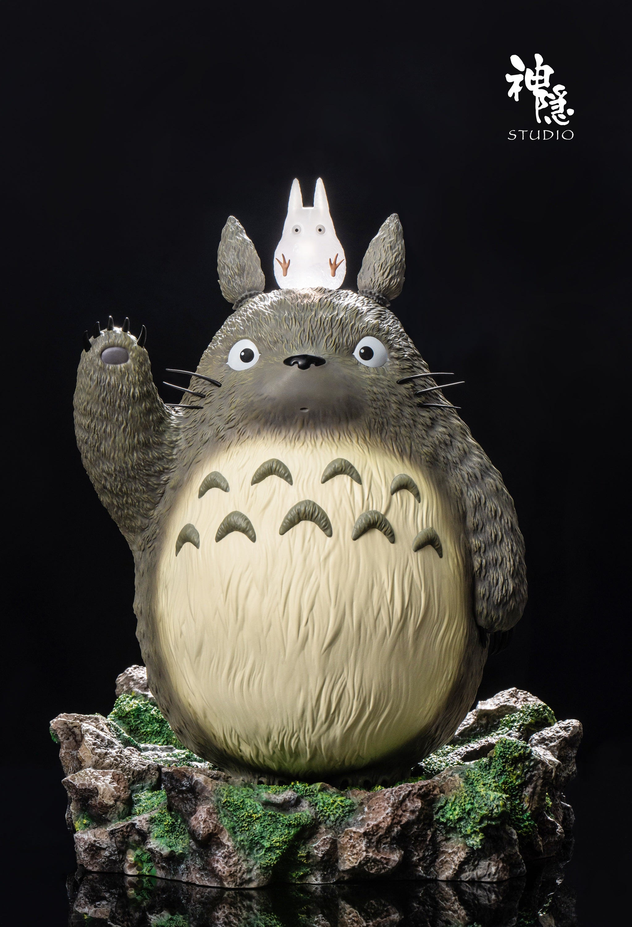 Shen Yin Studio - Waving Hand Totoro [PRE-ORDER CLOSED] – GK