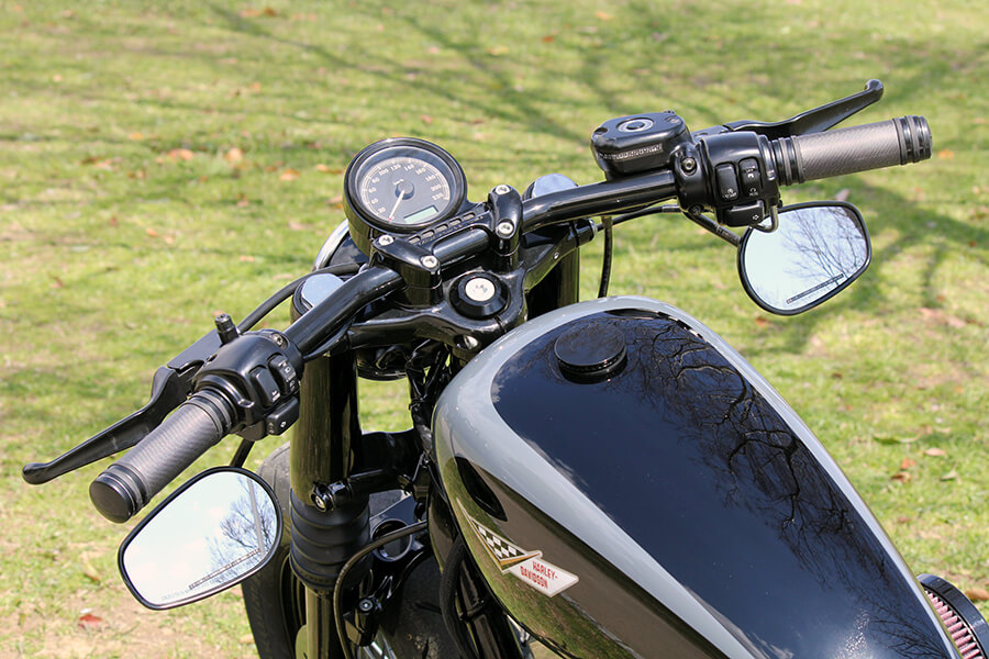 タイトなドラッグスタイルバー／GLEAMING WORKS