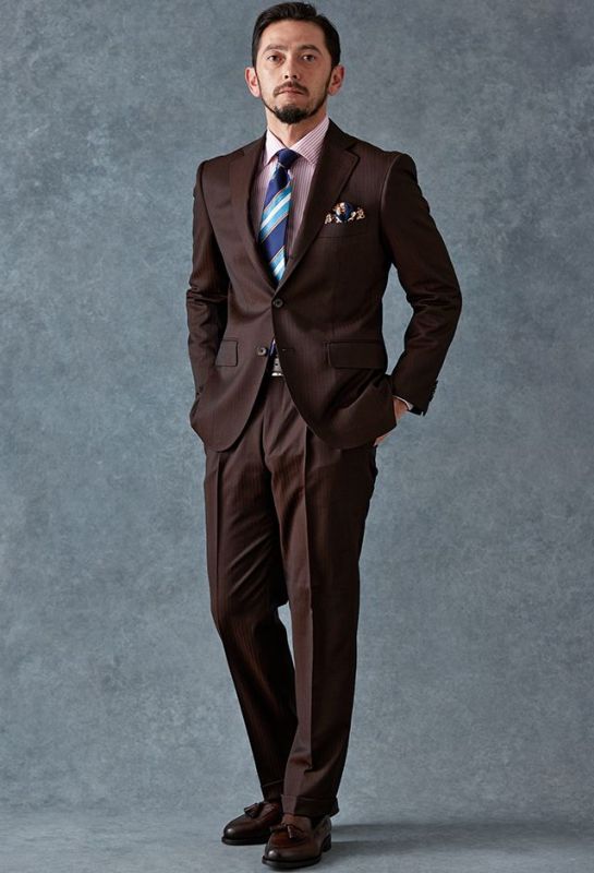 ブラウン(メンズ)のオーダースーツ着こなし一覧｜オーダースーツなら