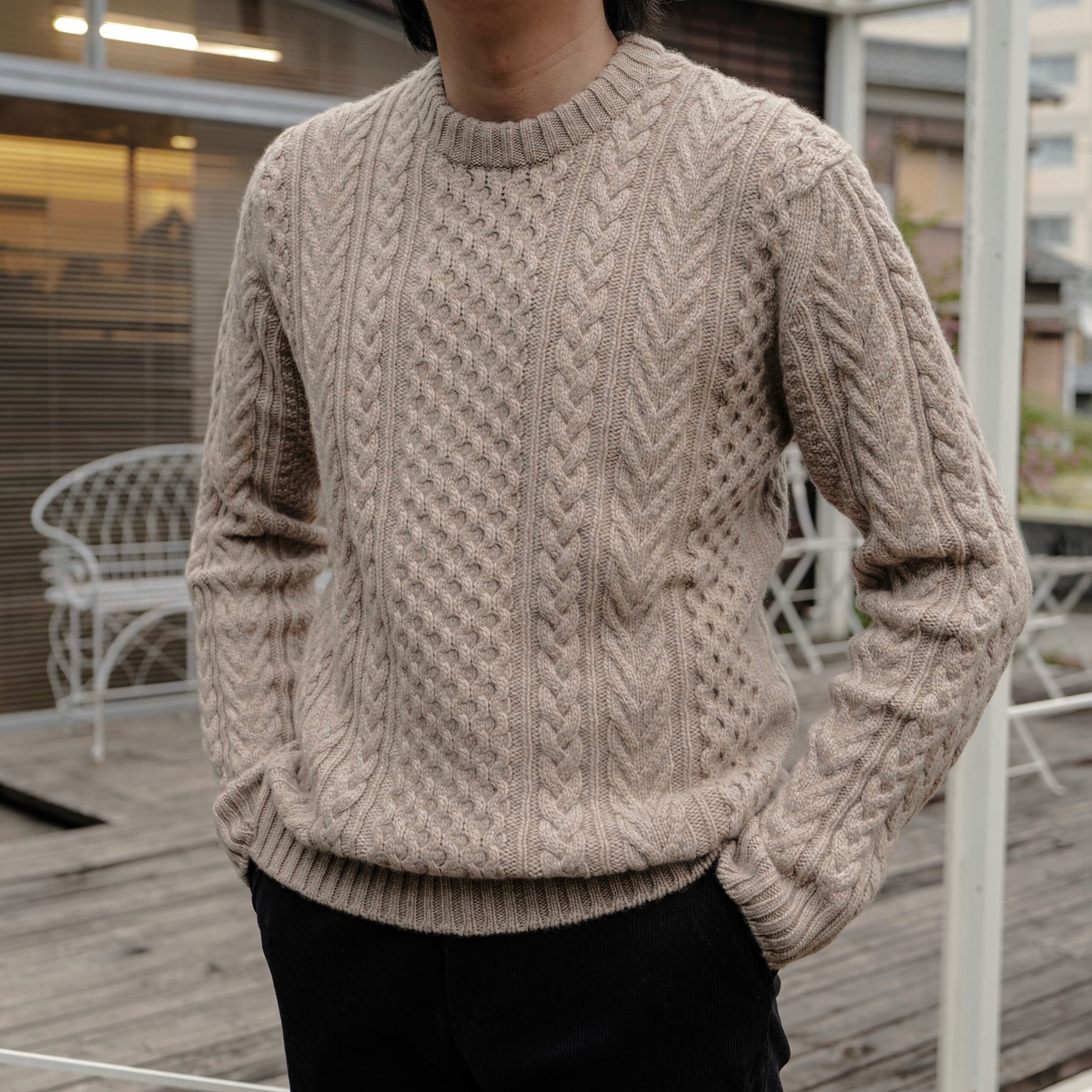 幸福度の高い【Johnstons of Elgin/ジョンストンズ】のカシミアニット