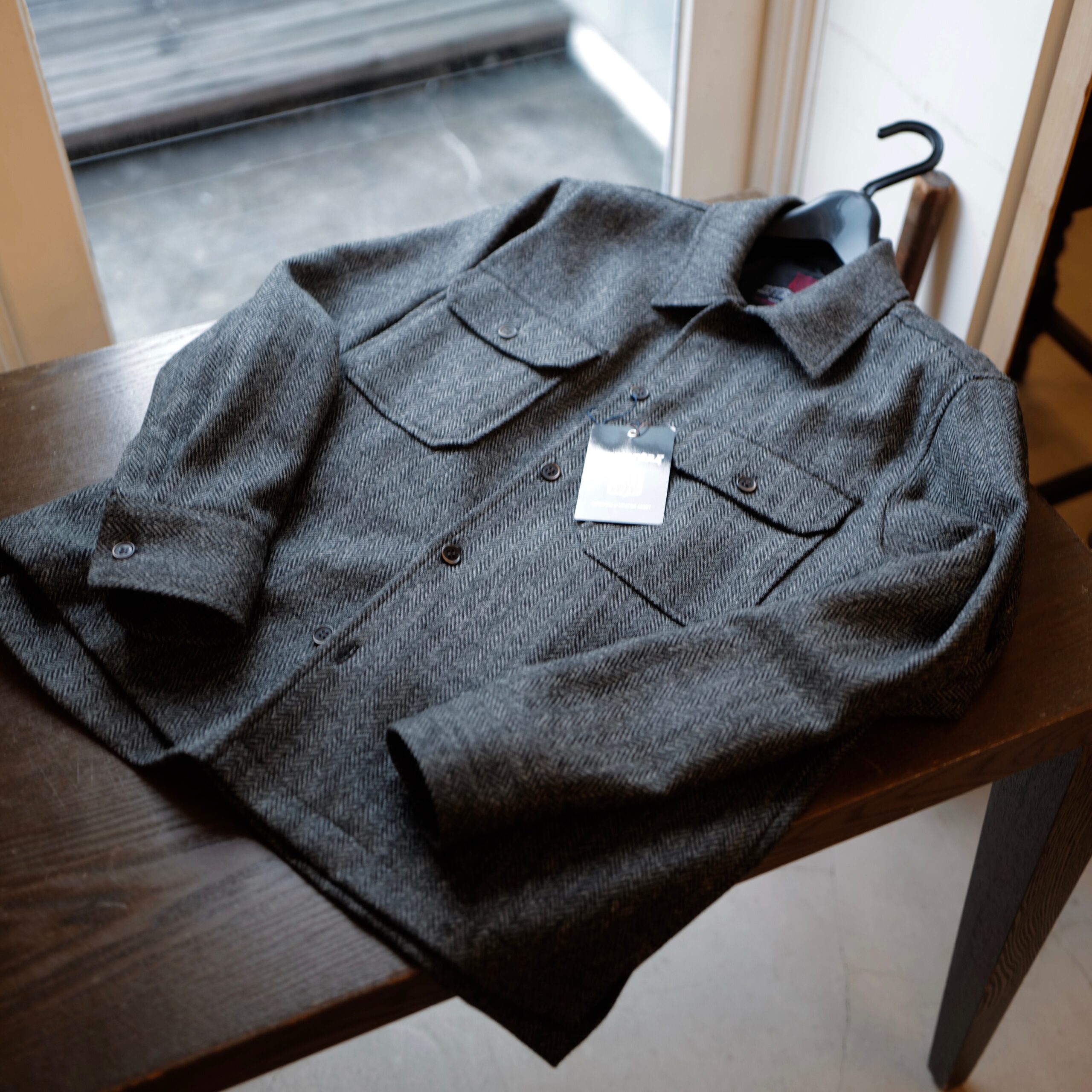 新ブランド【INVERTERE/インバーティア】からブリティッシュ仕様の