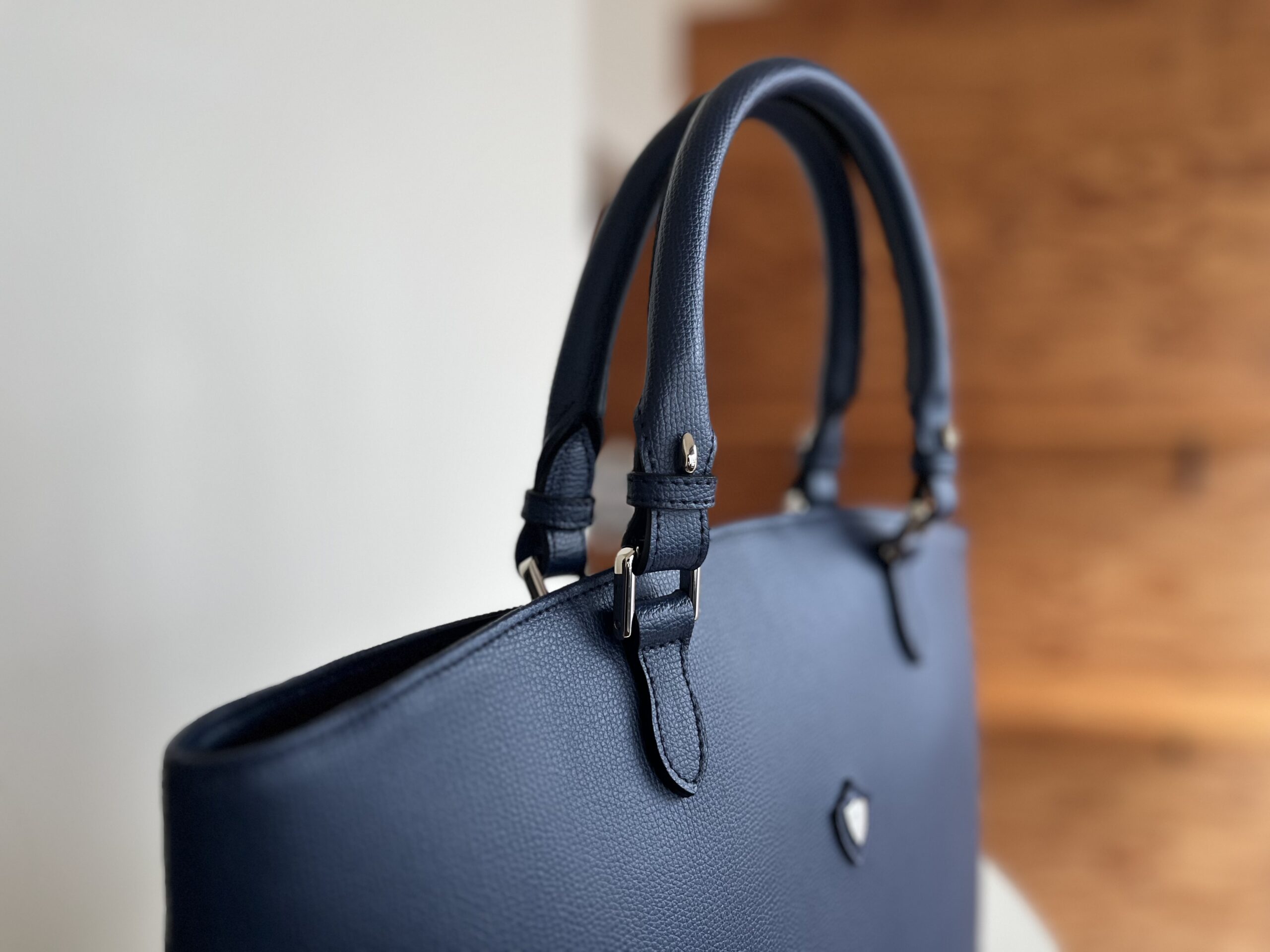 こんな時期は、洋服以外のアイテムを充実させるのはいかがでしょう