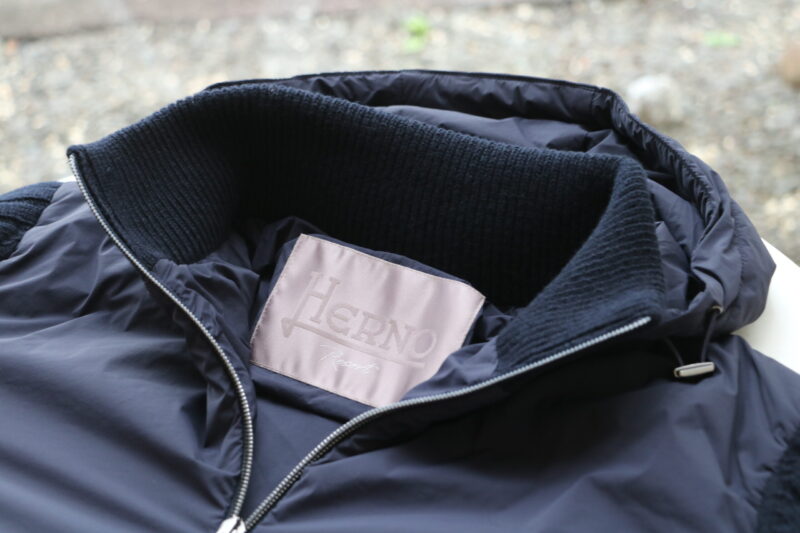 旅を快適にする【HERNO/ヘルノ】の「Resort」コレクション。トータルで