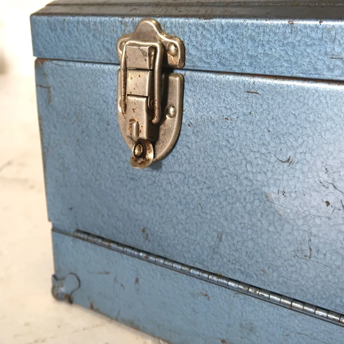 Huot ビンテージ ツールボックス ｜ glow ANTIQUES