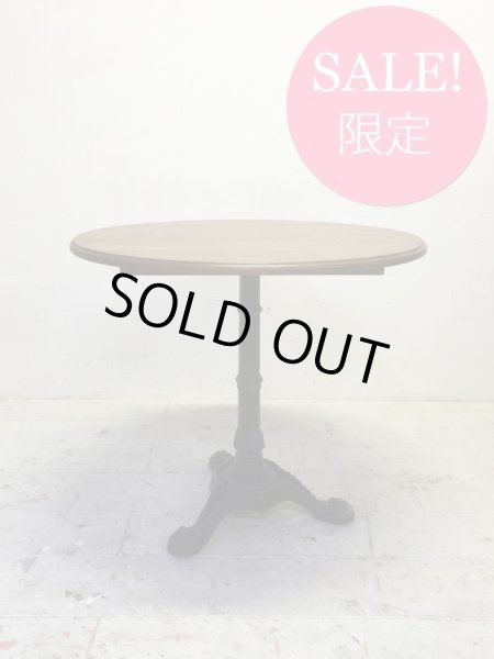 アパレルショップなど店舗什器におすすめの鉄脚ラウンドテーブル