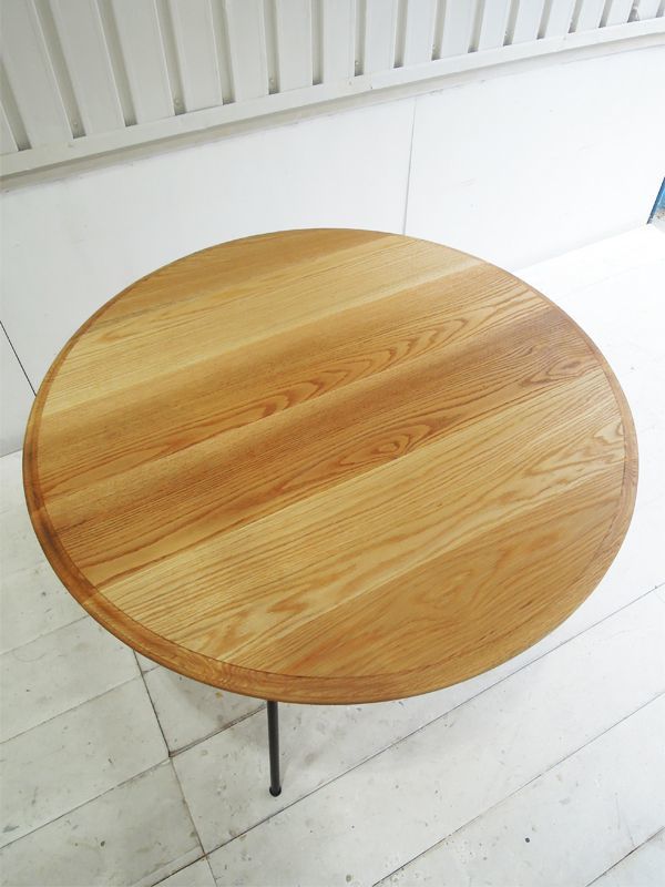 ホワイトオーク×アイアンレッグ直径100cmのラウンドテーブル@大阪東京