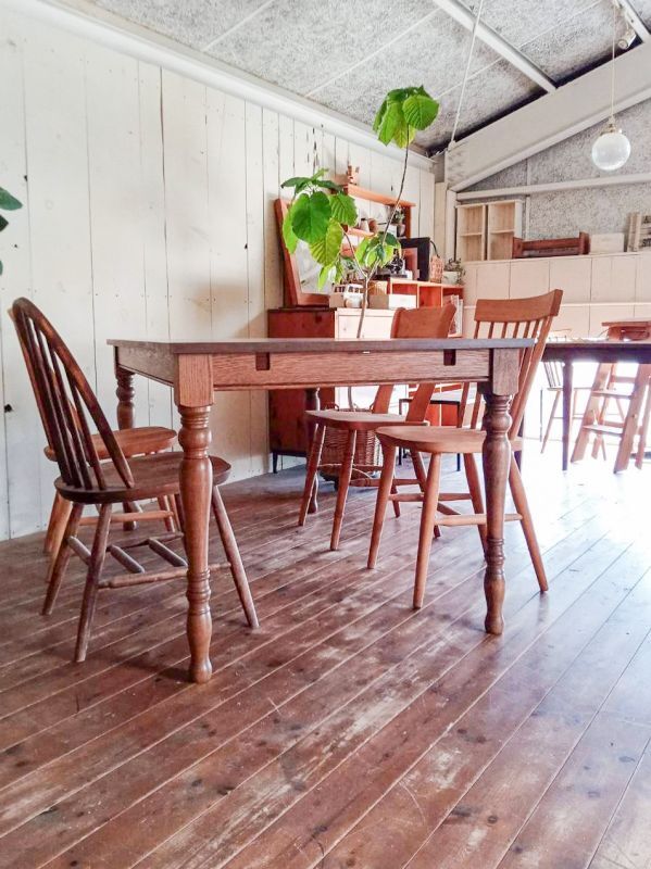 ホワイトオーク伸長式ダイニングテーブルW1600〜2100エクステンション