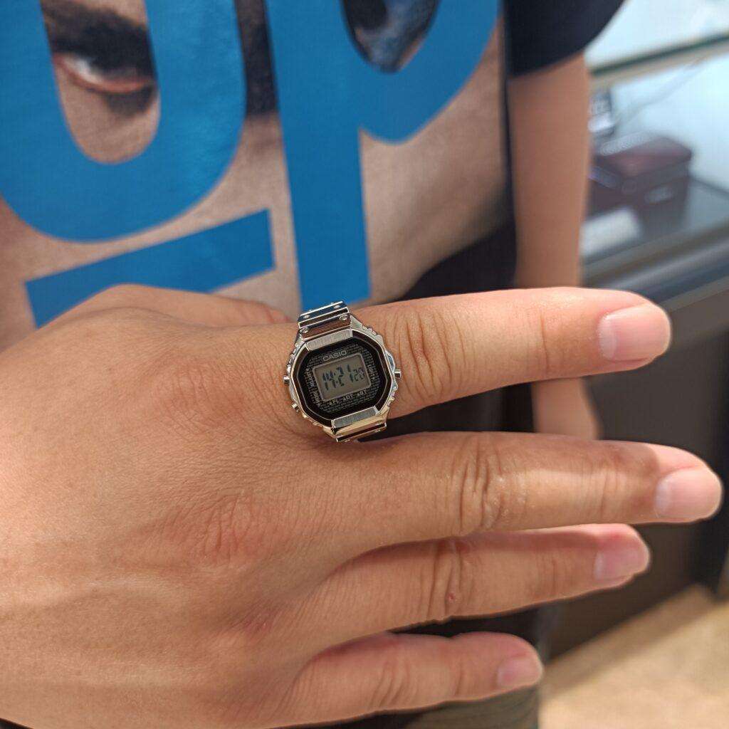 CASIO リングウォッチ CRW-001-1JR | 【公式】GRACIS（グラシス