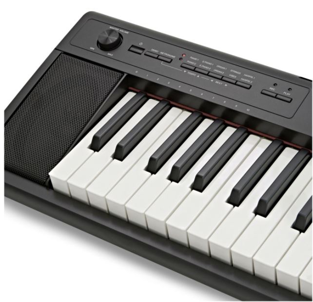 Yamaha NP32 76-Key Lightweight Portable Keyboard, Black – Granata