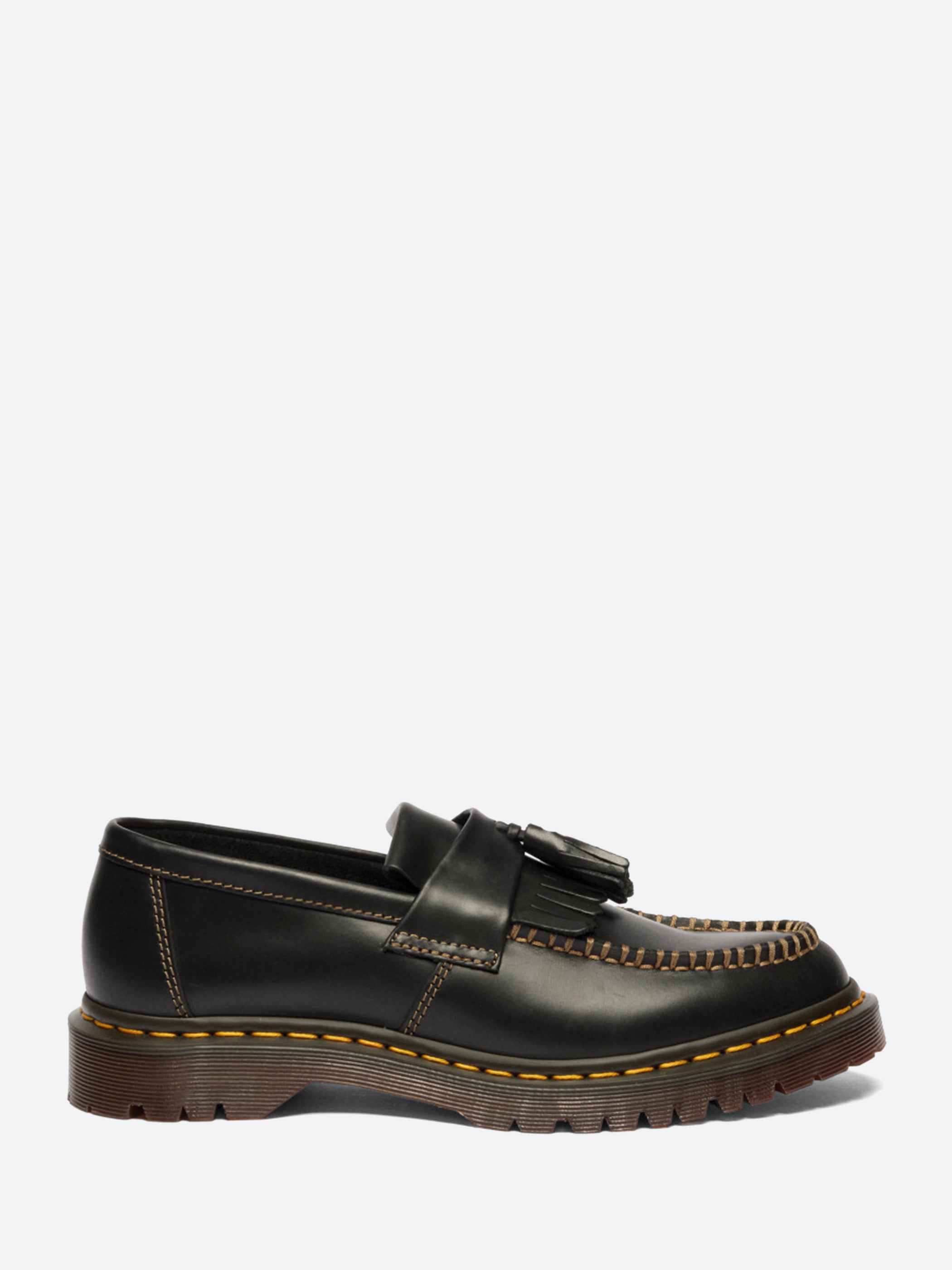 Dr. Martens - Adrian YS in Black Ambassador – gravitypope